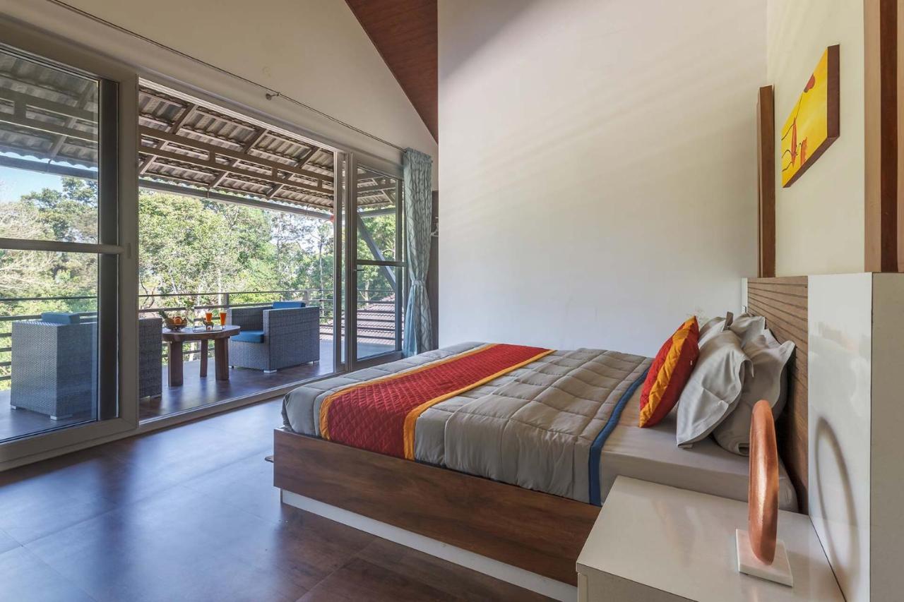 Coffee & Mist Luxury Villa- Comp Breakfast, Pool, Lounge, And Coffee Estate By Stayvista มาดิเครี ภายนอก รูปภาพ